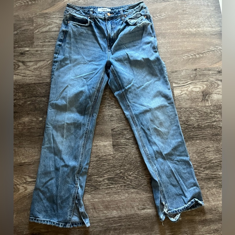 Women's Blue Straight Leg Jeans